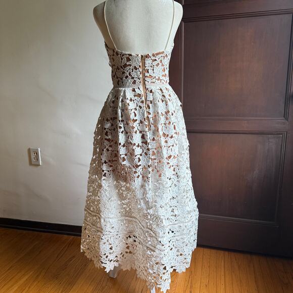 RoseLANI | White Lace Azaelea Guipure Lace Midi Dress | Small - Picture 5 of 7
